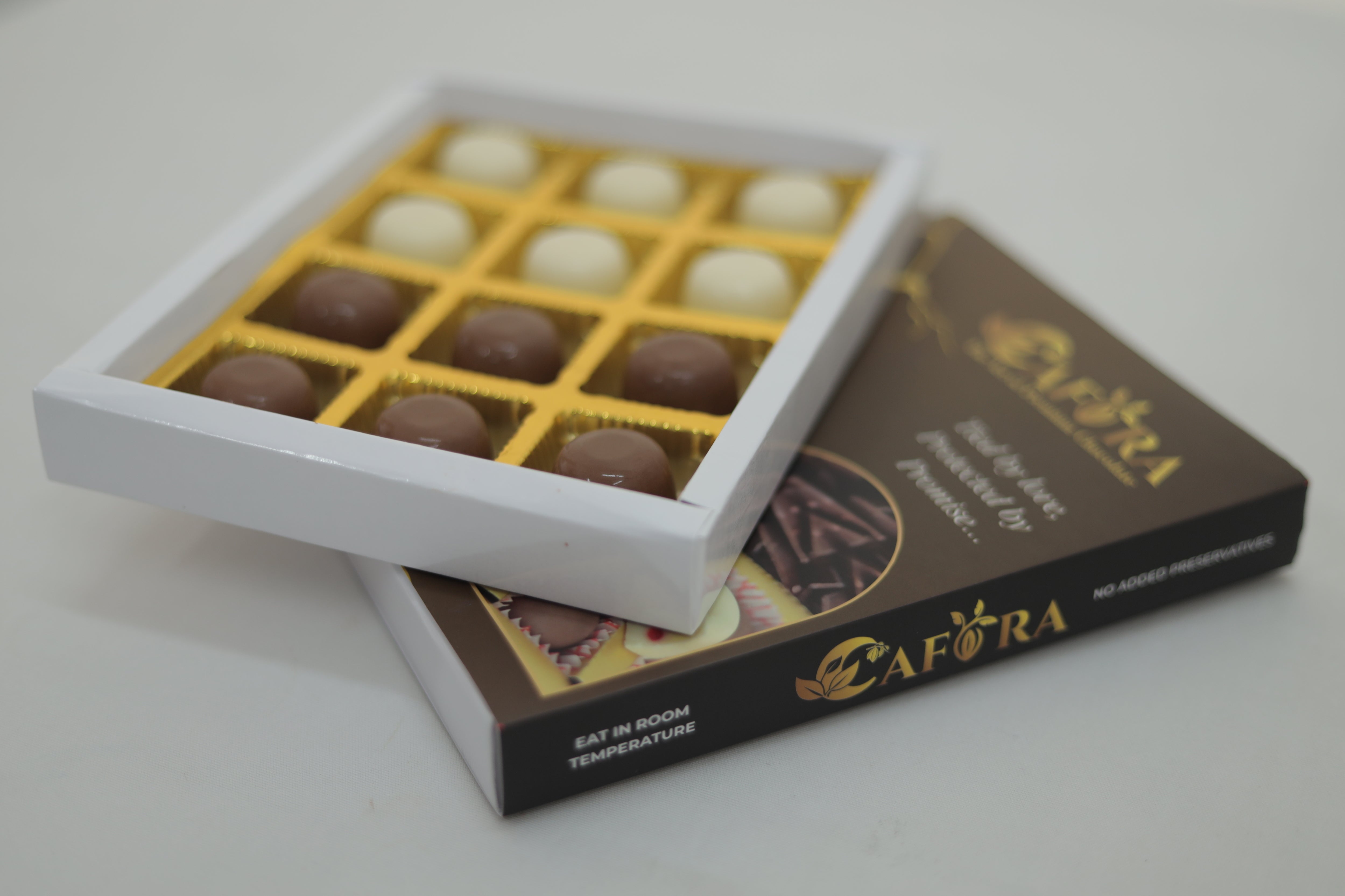 Cafora Mixed Milk & White Strawberry Bonbons