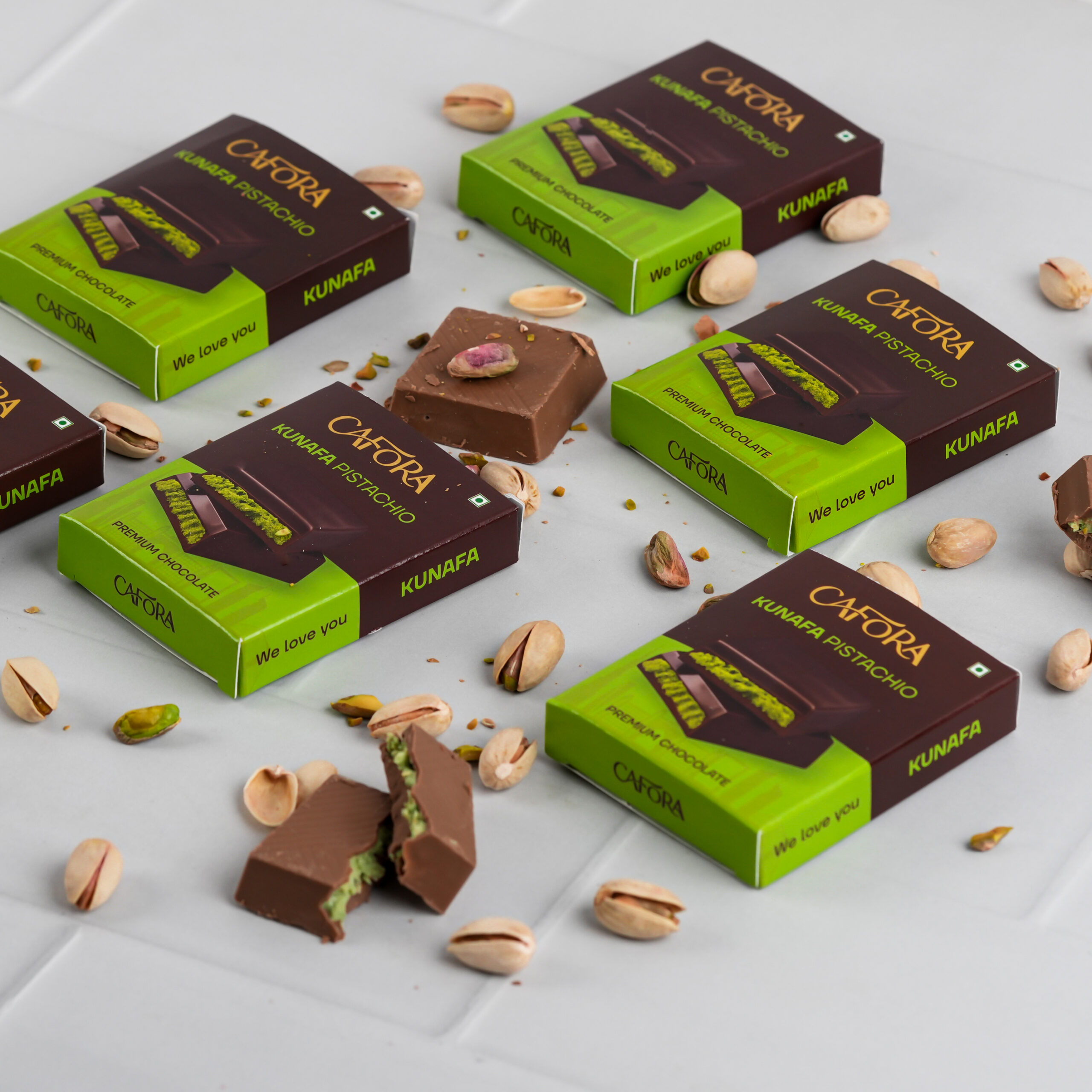 CAFÓRA Kunafa Pistachio Premium Chocolate - Image 1